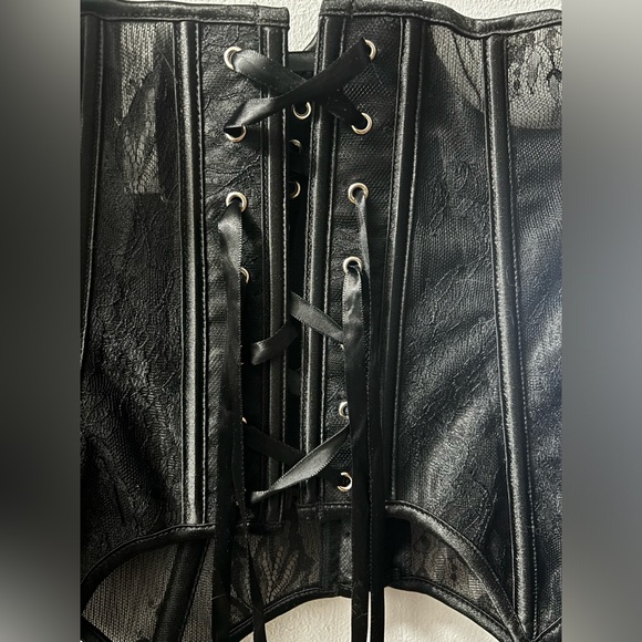 Adore Me Alice Corset (Boobless) | L | Black Lace Lingerie - Picture 5 of 8